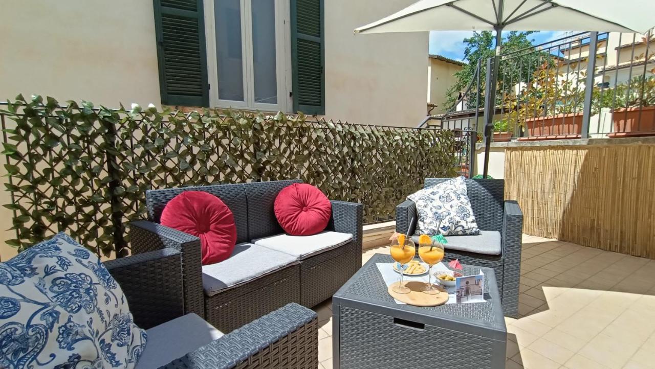 Cozy House Con Corte Privata In Centro Storico Aq Л'Акуила Экстерьер фото