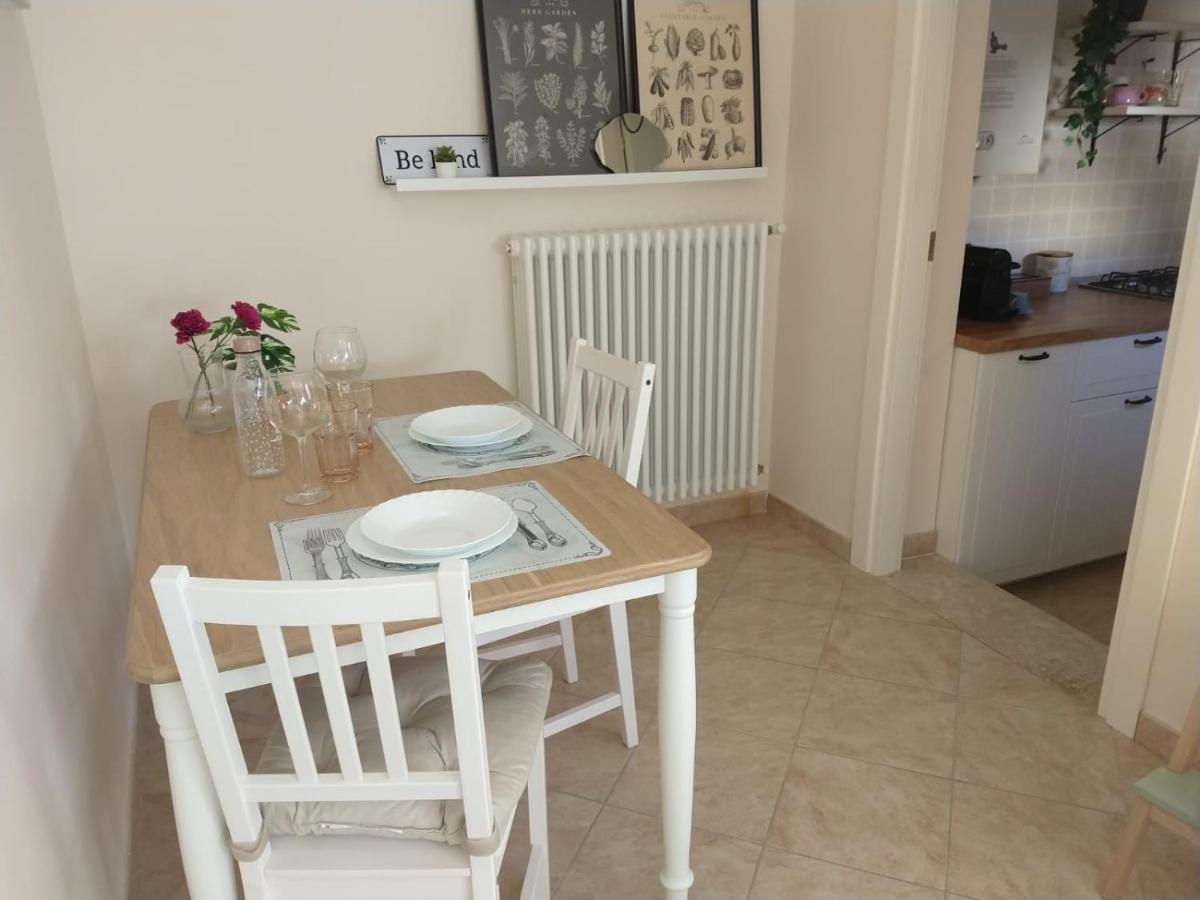 Cozy House Con Corte Privata In Centro Storico Aq Л'Акуила Экстерьер фото